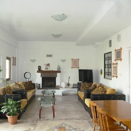 Garden דליאן