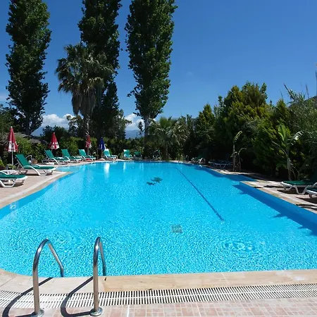 Alojamento de Acomodação e Pequeno-almoço Garden Dalyan